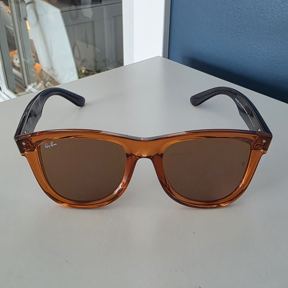 Ray Ban Wayfarer Reverse - Picture 3 of 9